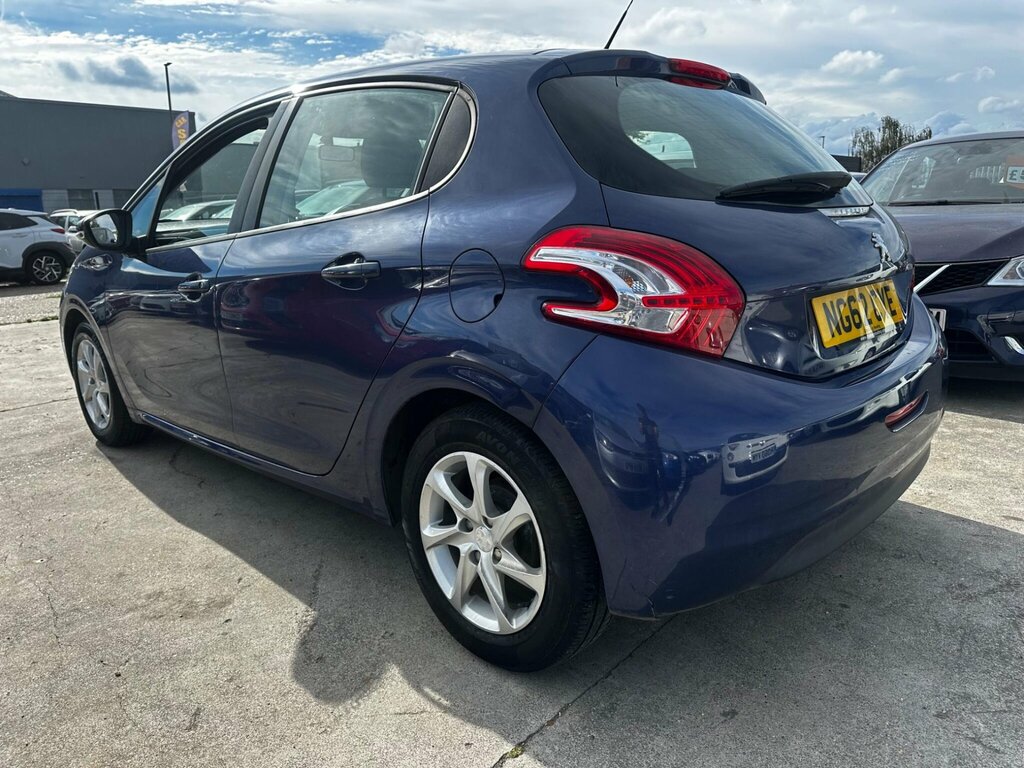 Peugeot 208 1.4 Hdi Active Silver #9