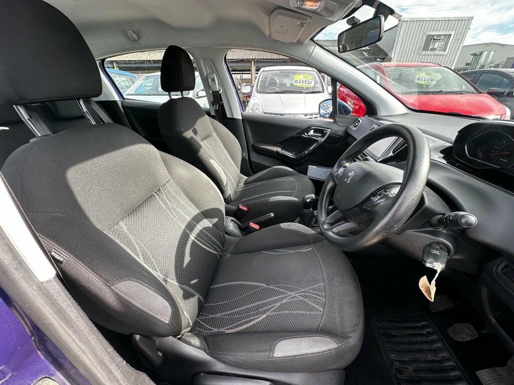 Peugeot 208 1.4 Hdi Active Silver #20