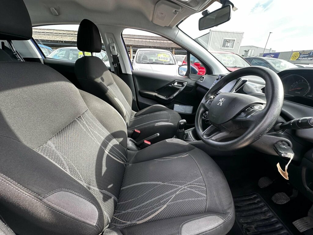 Peugeot 208 1.4 Hdi Active Silver #16