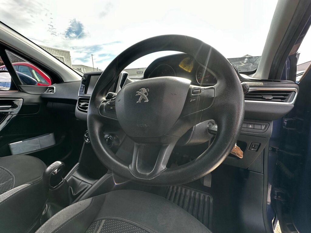 Peugeot 208 1.4 Hdi Active Silver #14