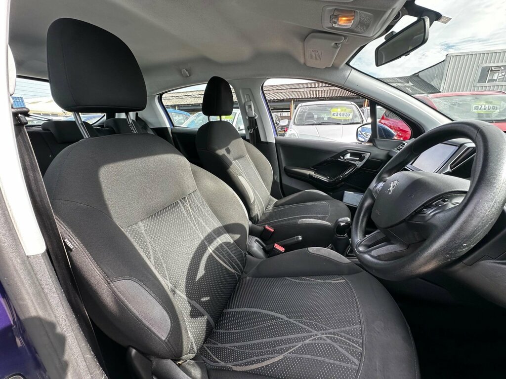 Peugeot 208 1.4 Hdi Active Silver #18