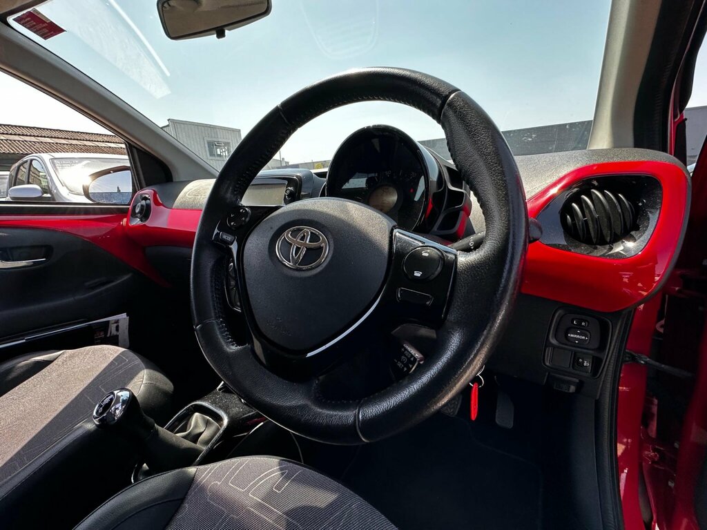 Toyota Aygo Hatchback Grey #13