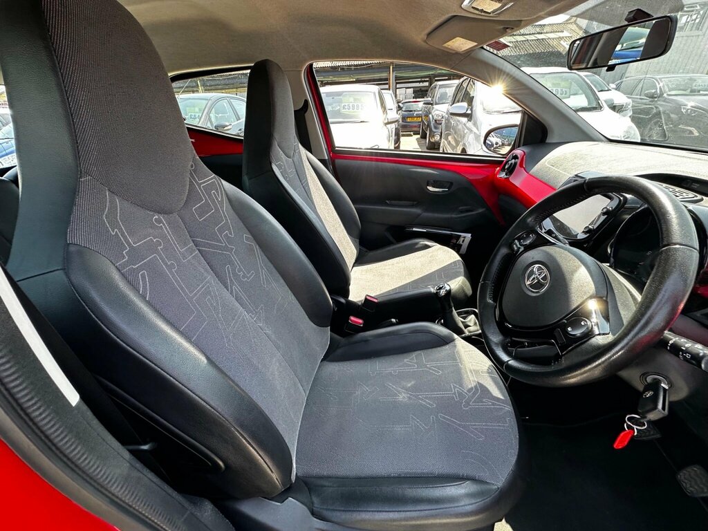 Toyota Aygo Hatchback Grey #14