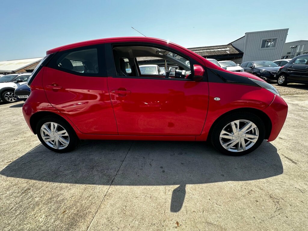 Toyota Aygo Hatchback Grey #9