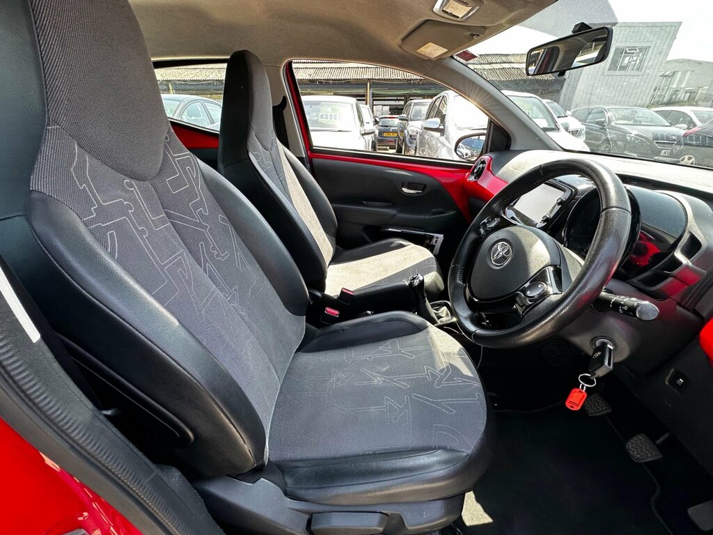 Toyota Aygo Hatchback Grey #17