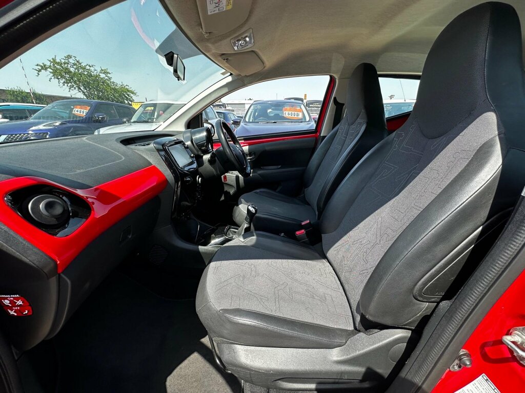 Toyota Aygo Hatchback Grey #19