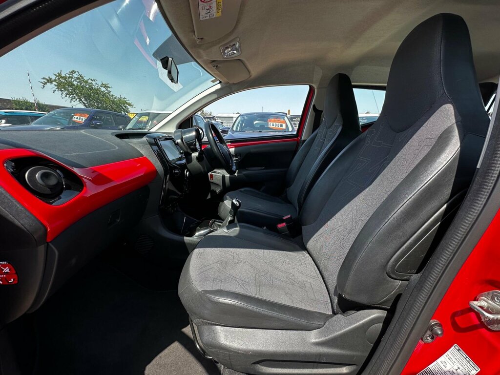 Toyota Aygo Hatchback Grey #18