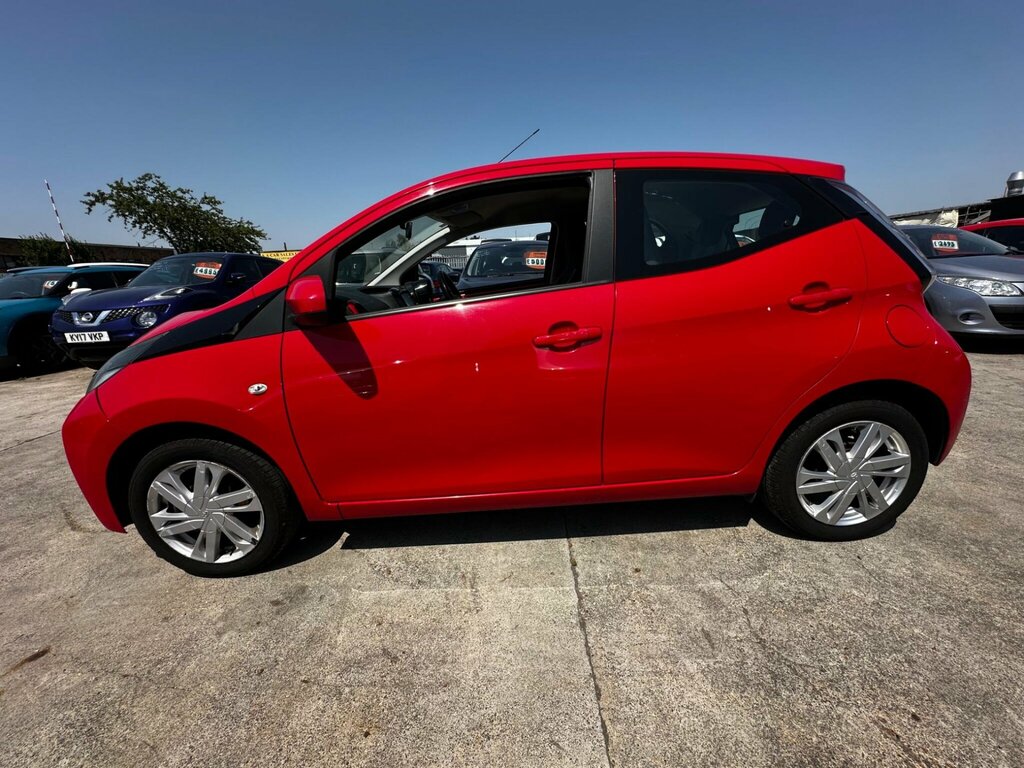 Toyota Aygo Hatchback Grey #10