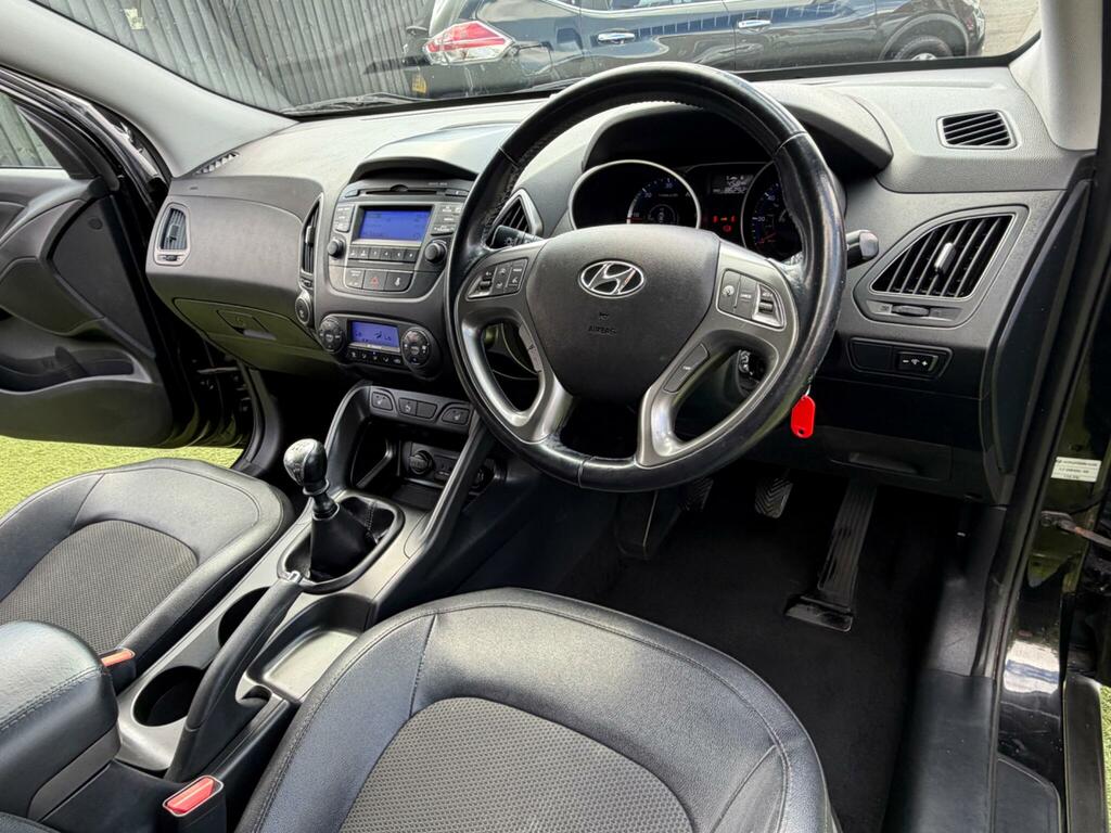 Hyundai Ix35 1.7 Crdi Se Suv Euro 5 Ss 11 EA63YUD Black #3
