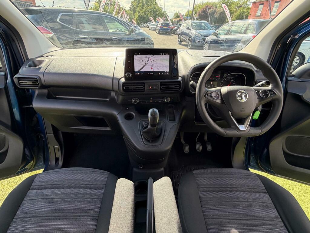 Vauxhall Combo Life 1.5 Turbo D Blueinjection Energy Mpv Ma EP19VCL Blue #2
