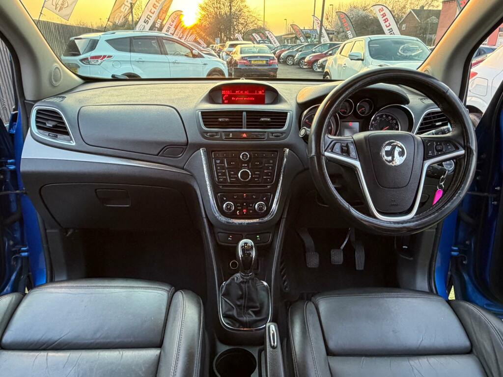 Vauxhall Mokka White #36