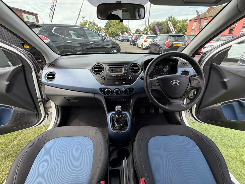 Hyundai I10 1.0 Se Hatchback Euro 5 66 Ps White #2