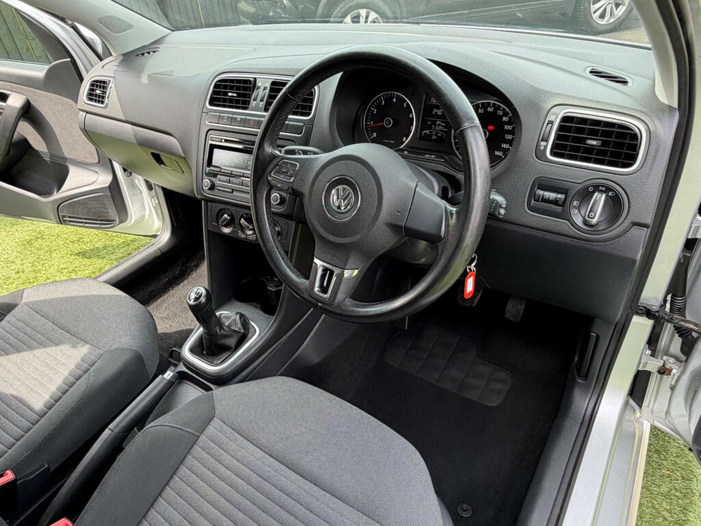 Volkswagen Polo 1.4 Match Hatchback Euro 5 85 P Silver #3