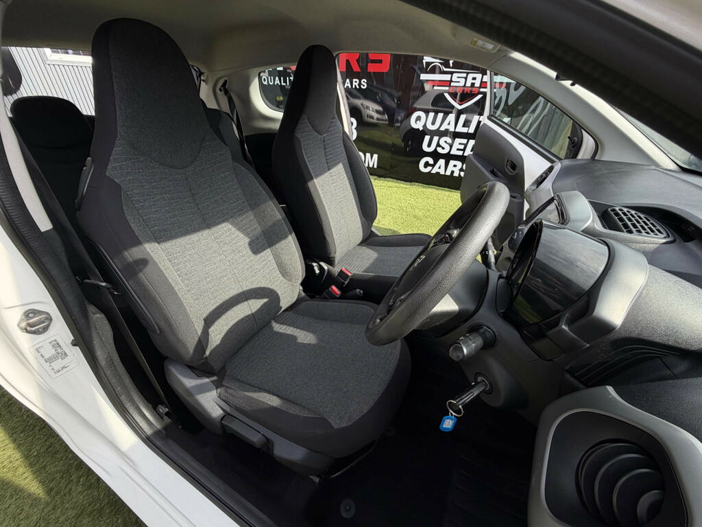 Citroen C1 1.0 Vti Furio Hatchback Euro 6 White #4