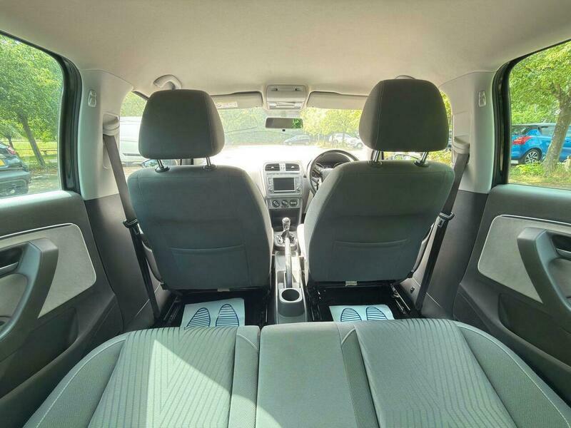 Volkswagen Polo 1.0 Se White #39