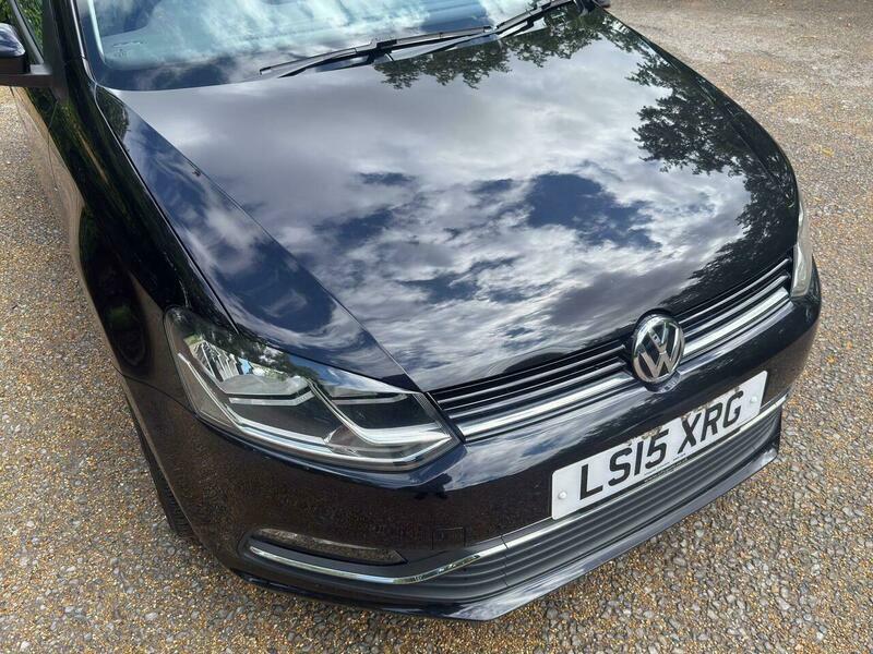 Volkswagen Polo 1.2 Tsi Bluemotion Tech Black #4