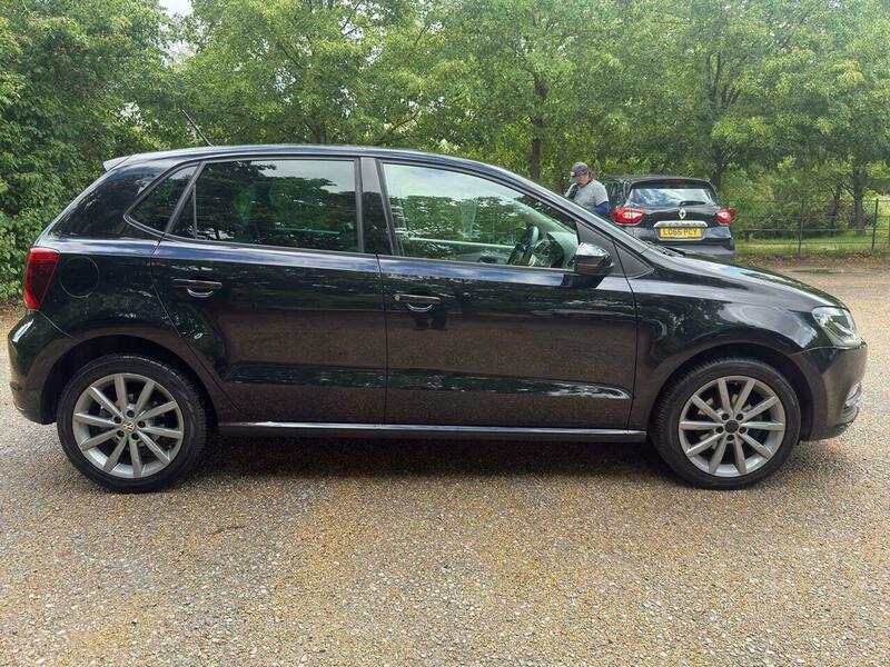 Volkswagen Polo 1.0 Se White #7