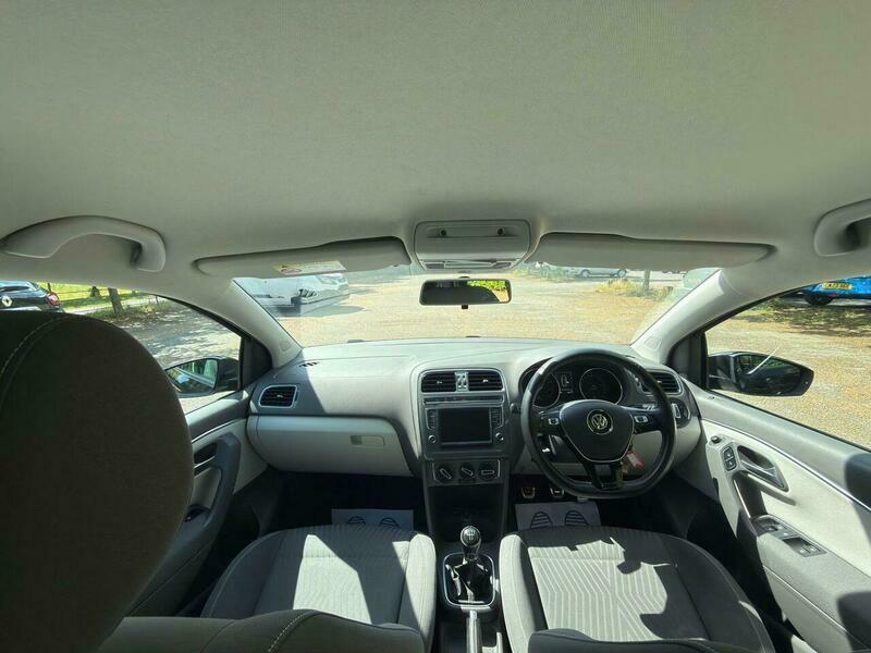Volkswagen Polo 1.0 Se White #31