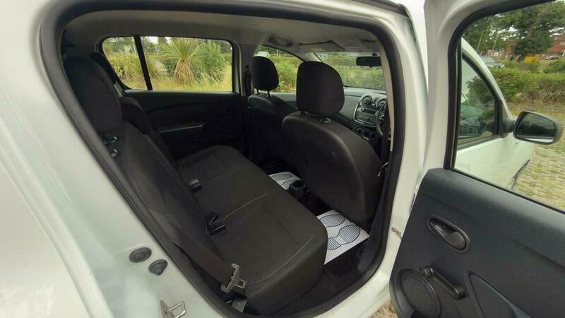 Dacia Sandero 1.2 16V Ambiance Red #44