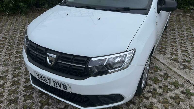 Dacia Sandero 1.2 16V Ambiance Red #40
