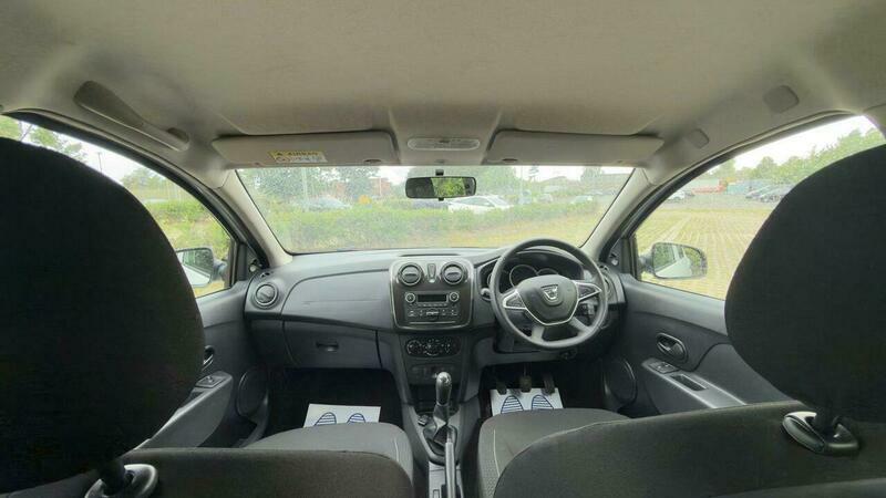Dacia Sandero 1.2 16V Ambiance Red #22