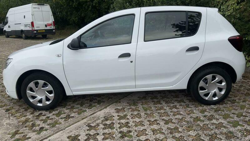 Dacia Sandero 1.2 16V Ambiance Red #11