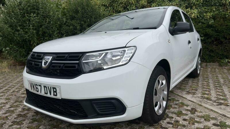 Dacia Sandero 1.2 16V Ambiance Red #8