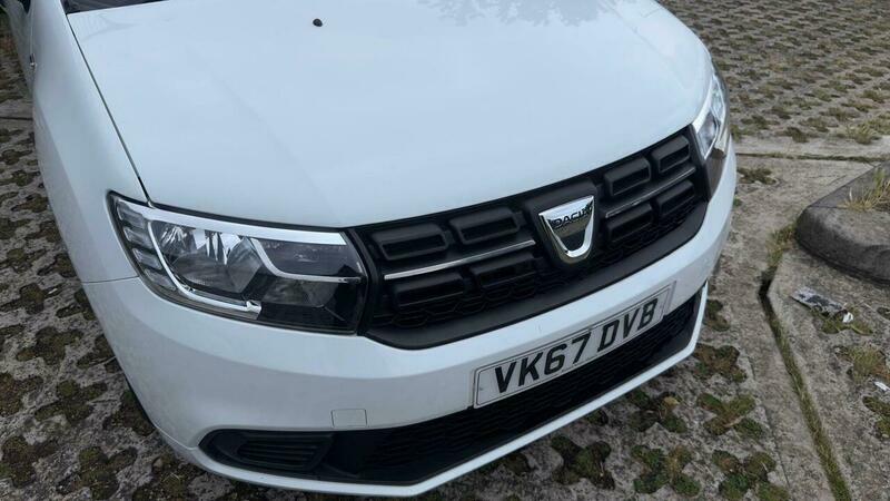Dacia Sandero 1.2 16V Ambiance Red #38