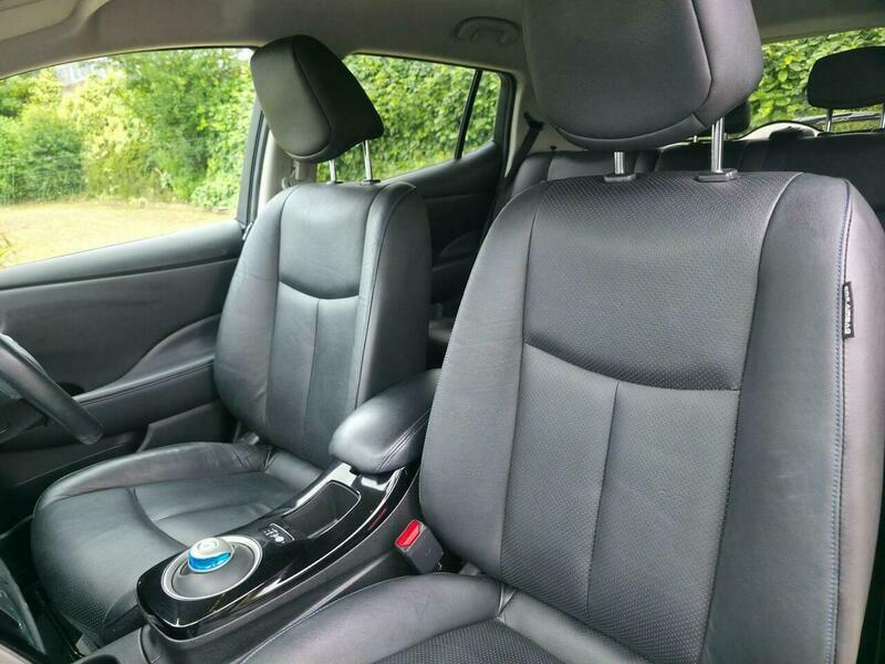 Nissan Leaf Tekna Black #30