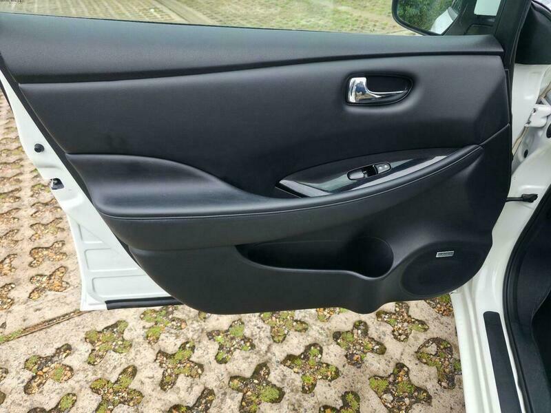 Nissan Leaf Tekna Black #49