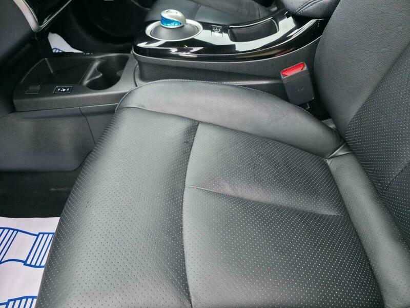 Nissan Leaf Tekna Black #29