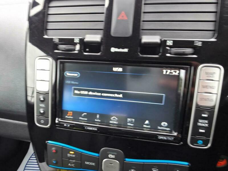 Nissan Leaf Tekna Black #43
