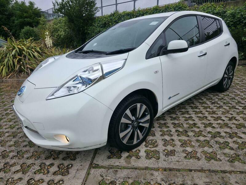 Nissan Leaf Tekna Black #19