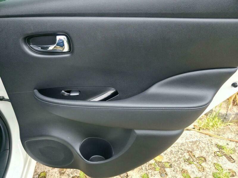 Nissan Leaf Tekna Black #50