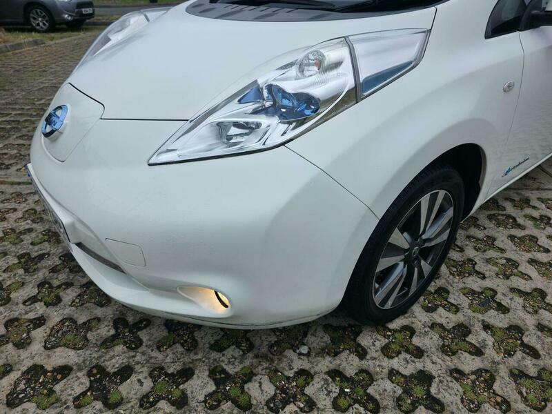 Nissan Leaf 24Kwh Tekna White #4
