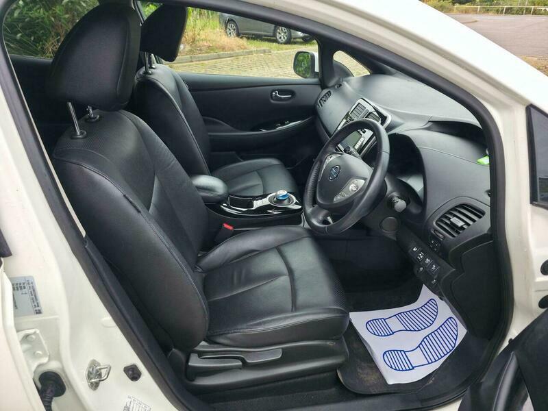 Nissan Leaf Tekna Black #22