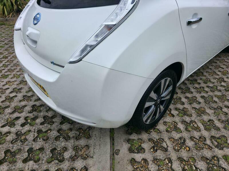 Nissan Leaf Tekna Black #13