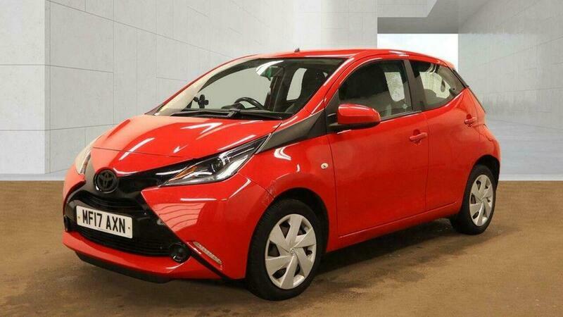 Toyota Aygo 1.0 Vvt-i X-play Euro Red #3