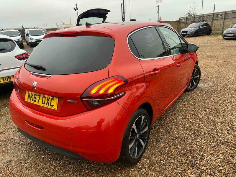 Peugeot 208 1.2 Puretech Allure Premium WK67OXQ Orange #3
