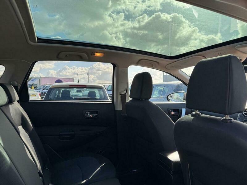 Nissan Qashqai+2 1.6 Acenta 2Wd Euro Black #3