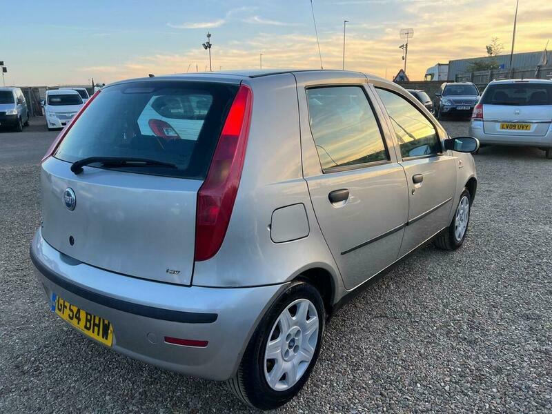 Fiat Punto 1.2 Dynamic Hatchback Grey #5