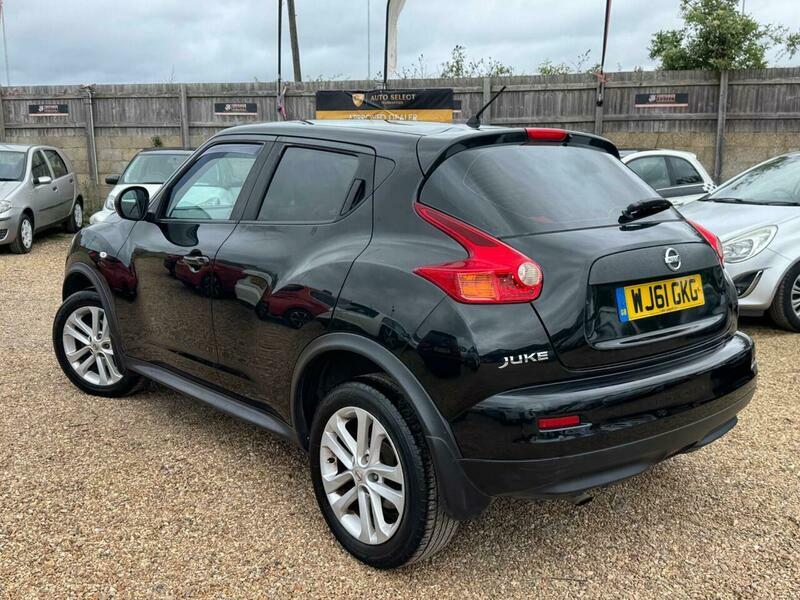 Nissan Juke Tekna Dci White #20