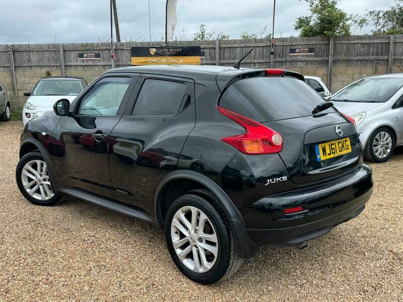 Nissan Juke Tekna Dci White #25