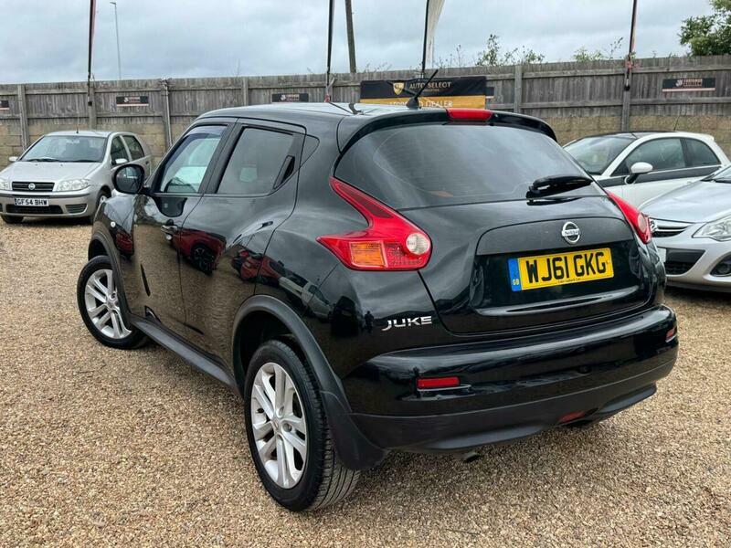 Nissan Juke Tekna Dci White #24