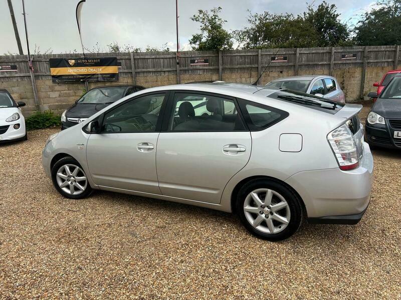 Toyota Prius T4 Grey #17