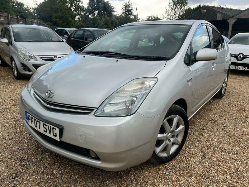 Toyota Prius 1.5 T Spirit Cvt Silver