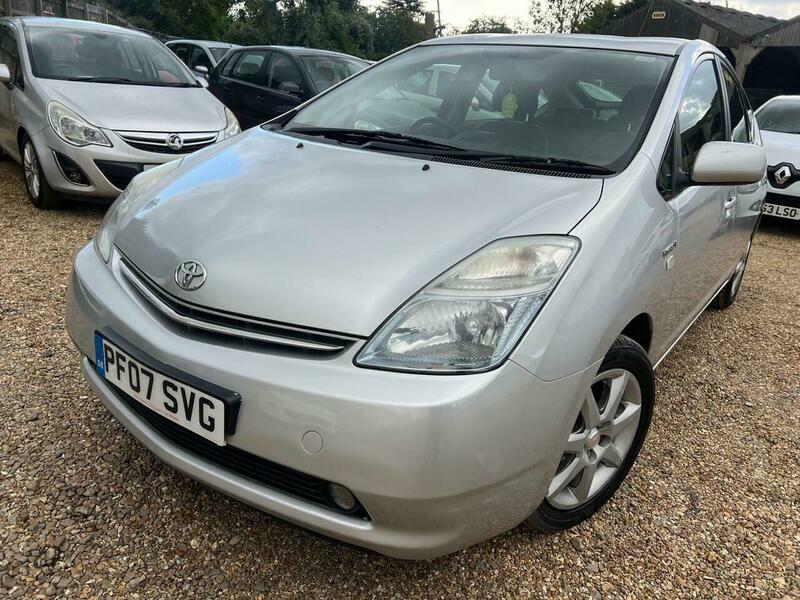 Toyota Prius 1.5 T Spirit Cvt Silver #5