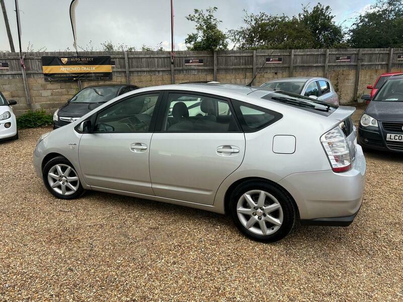 Toyota Prius T4 Grey #15