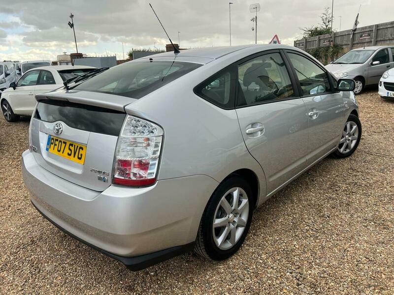 Toyota Prius 1.5 T Spirit Cvt Silver #6