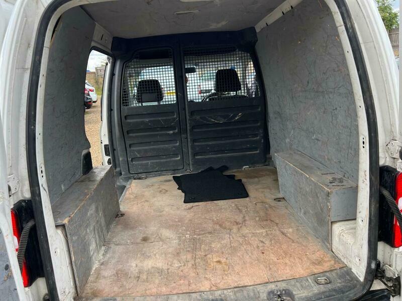 Volkswagen Caddy Panel Van 1.6 2011 White #27